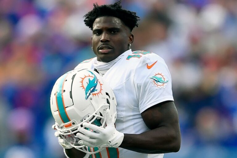 Les citations à l'encontre de Tyreek Hill des Dolphins ont été rejetées après la non-présentation des agents à l'audience