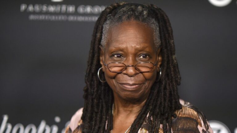 New York City politicians are calling on Whoopi Goldberg to apologize for suggesting that a local bakery declined a birthday order because of politics.