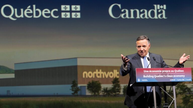 Les problèmes de Northvolt résonnent dans les couloirs de Québec et d'Ottawa