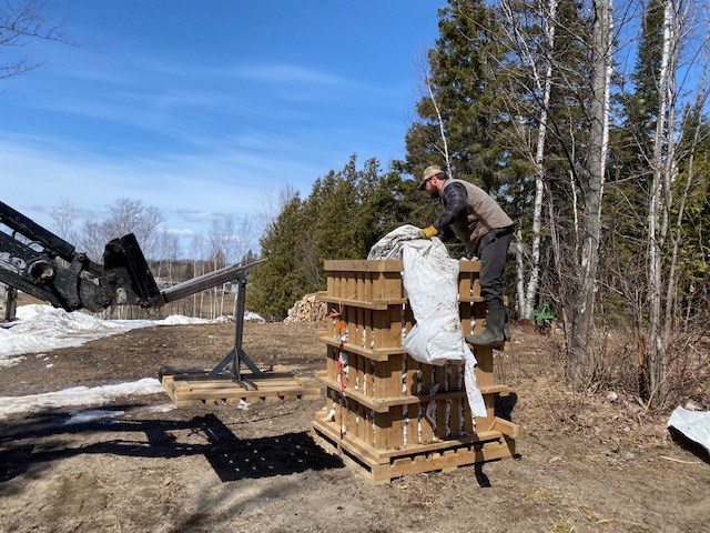 Les producteurs luttent contre les déchets plastiques des fermes