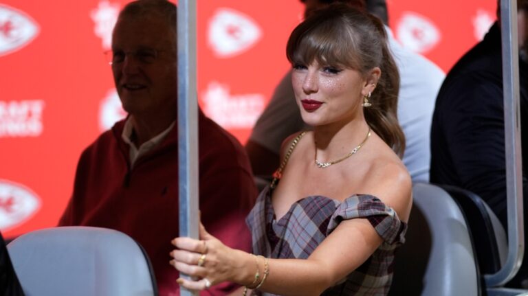 Les résidents de Toronto se préparent à l’incertitude de l’ère Taylor Swift de la ville