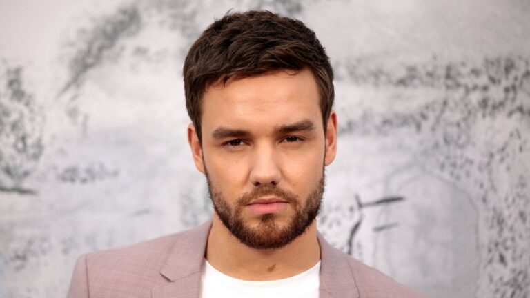 Les stars des One Direction se réunissent pour les funérailles de leur ex-groupe Liam Payne