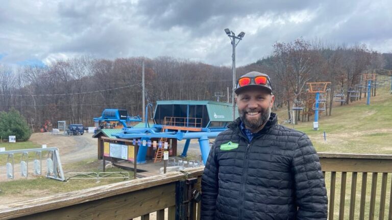 Les stations de ski du Québec se préparent pour l'hiver