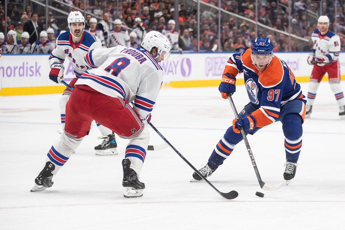 McDavid mène les Oilers d'Edmonton à une victoire de 6-2 contre les Rangers de New York