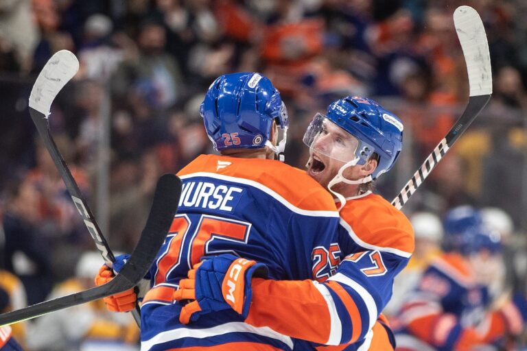 Nurse remporte la victoire en prolongation pour les Oilers alors que McDavid atteint la barre des 1 000 points en carrière