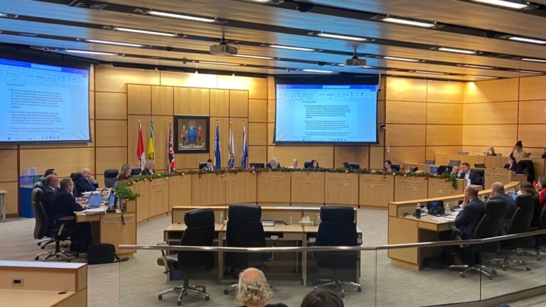 « Un compromis raisonnable » : le conseil municipal de Regina pardonne aux Riders plus d'un million de dollars de loyer impayé