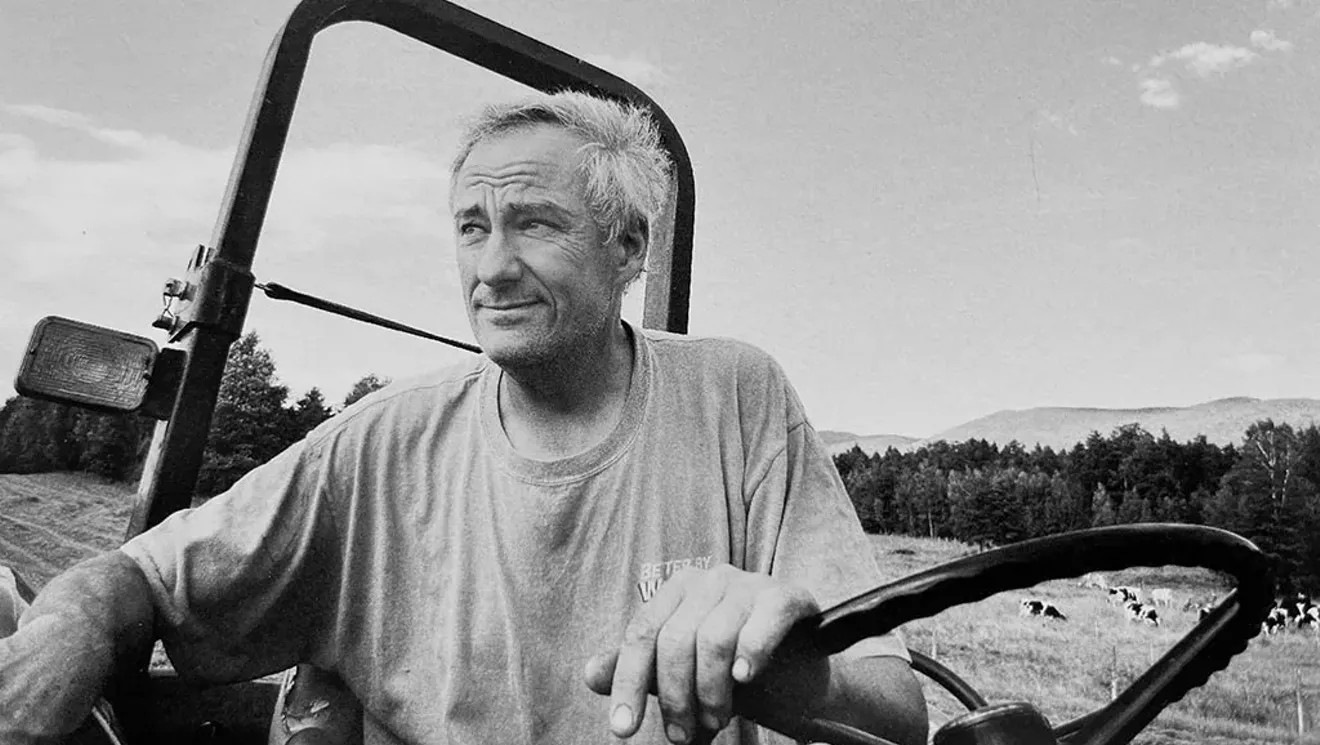 Le livre pour enfants de George Woodard combine vaches et Noël