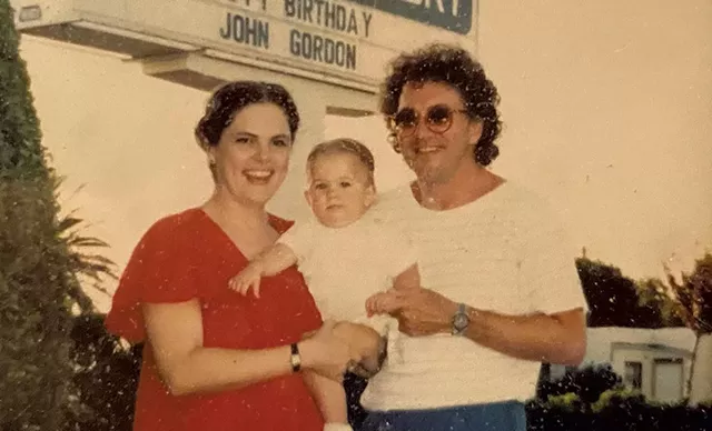 Melinda avec John et Allan Nicholls - AUTORISATION