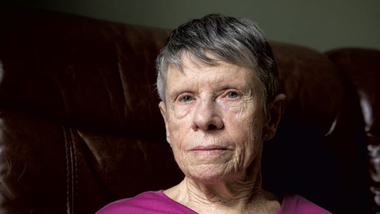 Histoire : interviewer une femme quelques jours avant sa « mort dans la dignité »