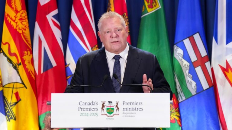 Ford affirme que les premiers ministres doivent rester unis contre la menace tarifaire de Trump dans un contexte « incertain » à Ottawa