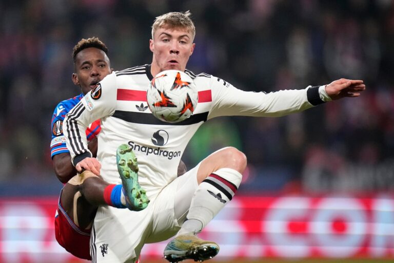 Hojlund marque deux fois pour que Man United batte Viktoria Plzen en Ligue Europa