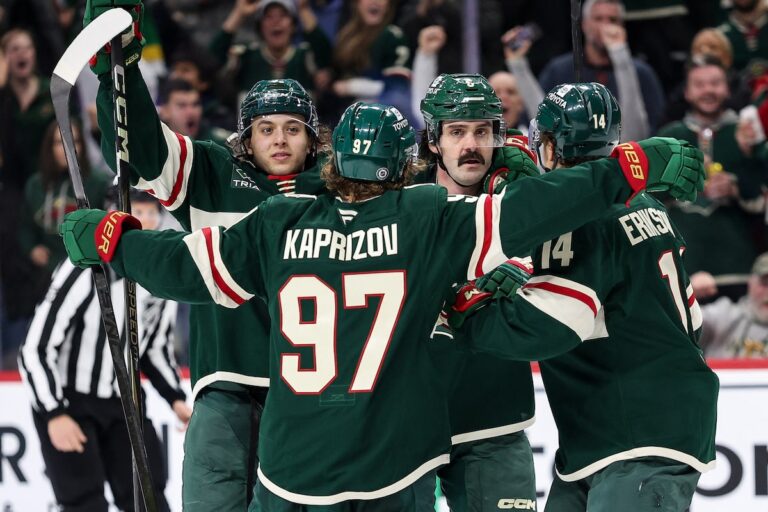 Kaprizov marque en fin de prolongation et le Wild, leader de la LNH, remporte une victoire 3-2 contre les Canucks