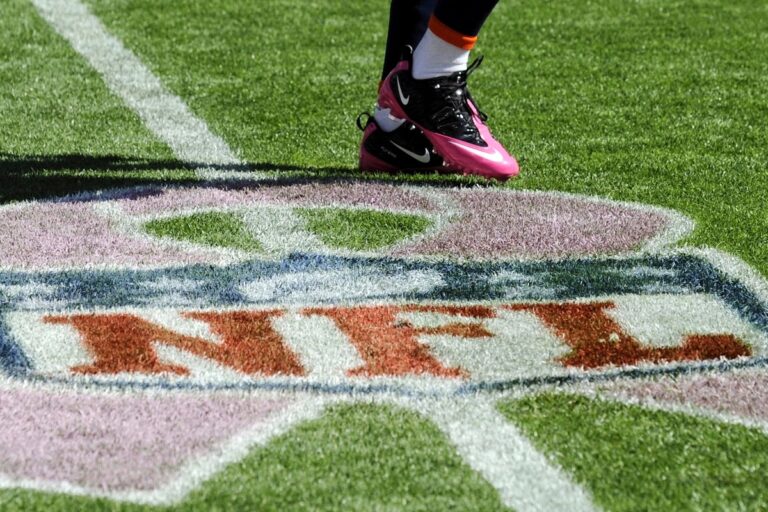 La NFL et Nike annoncent une prolongation de leur partenariat de 10 ans alors qu'ils cherchent à développer le football à l'échelle mondiale