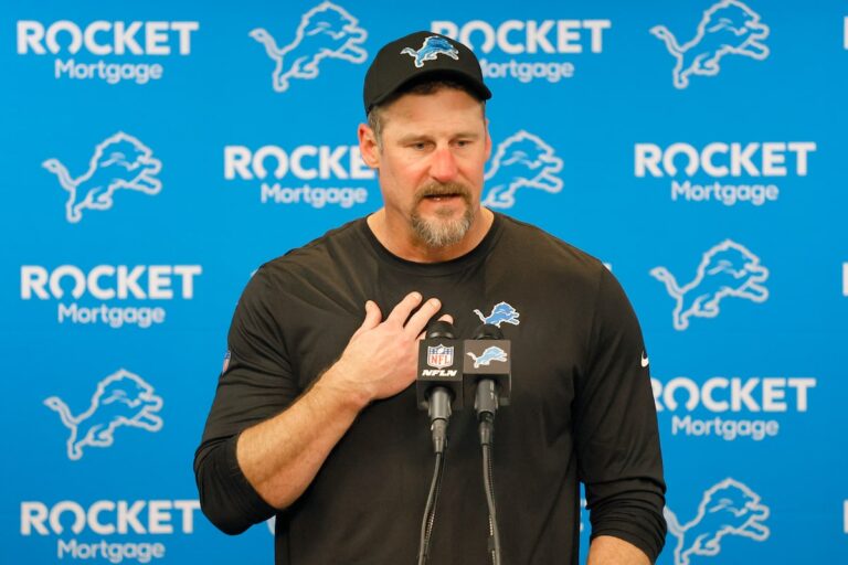 La NFL ne peut pas réviser le coup de pied en jeu assez rapidement pour Dan Campbell