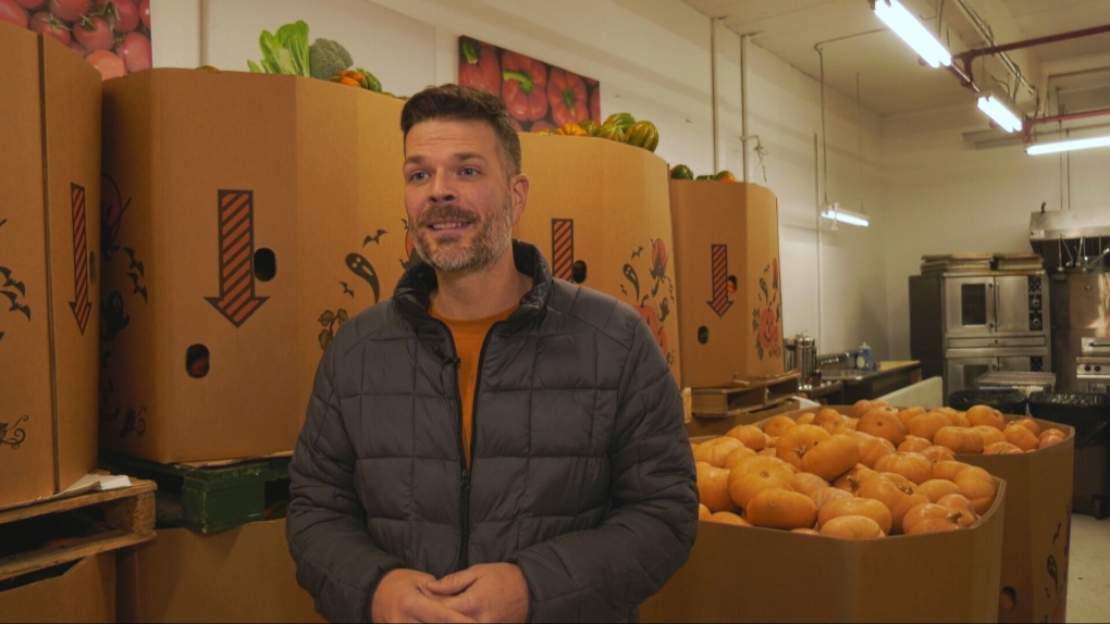 La communauté de Longueuil se mobilise pour réapprovisionner ses étagères après un vol massif de viande à une banque alimentaire