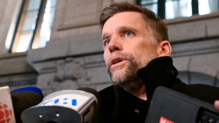 La province annonce que le tramway de Québec coûtera 7,6 milliards de dollars et devrait être en service en 2033
