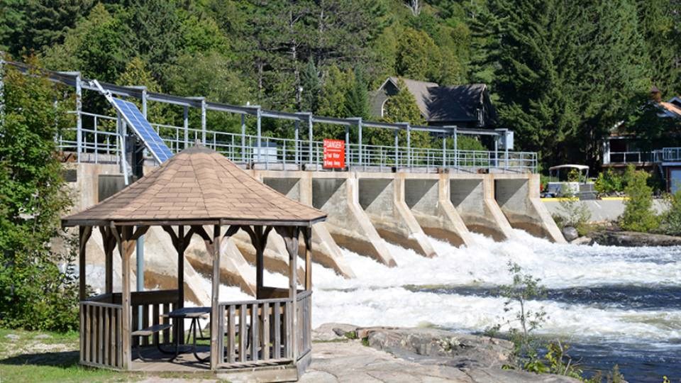 La province investit 75 millions de dollars pour remettre en état 10 barrages