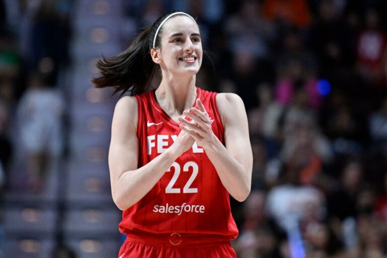 La star de la WNBA, Caitlin Clark, nommée athlète féminine AP de l'année