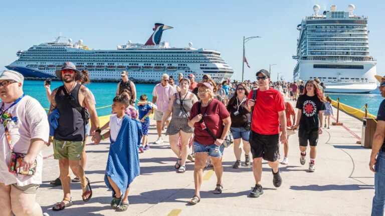 Le Mexique prévoit d'imposer de nouveaux frais de 42 dollars américains à chaque passager des navires de croisière qui y accostent.