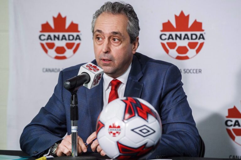 Le bureau de la Coupe du monde 2026 à Toronto s'agrandit alors que le coup d'envoi du tournoi approche dans 500 jours