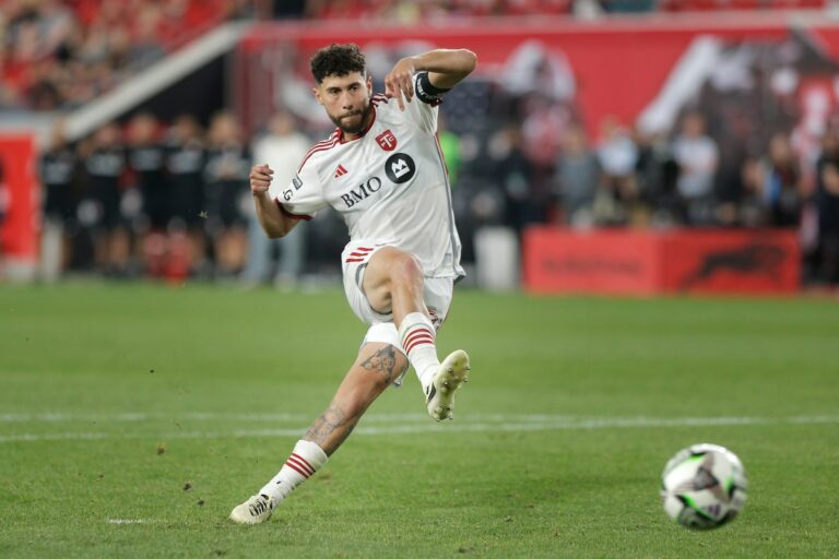 Le capitaine du Toronto FC déclare que la démission de Herdman en tant qu'entraîneur est une « situation malheureuse »