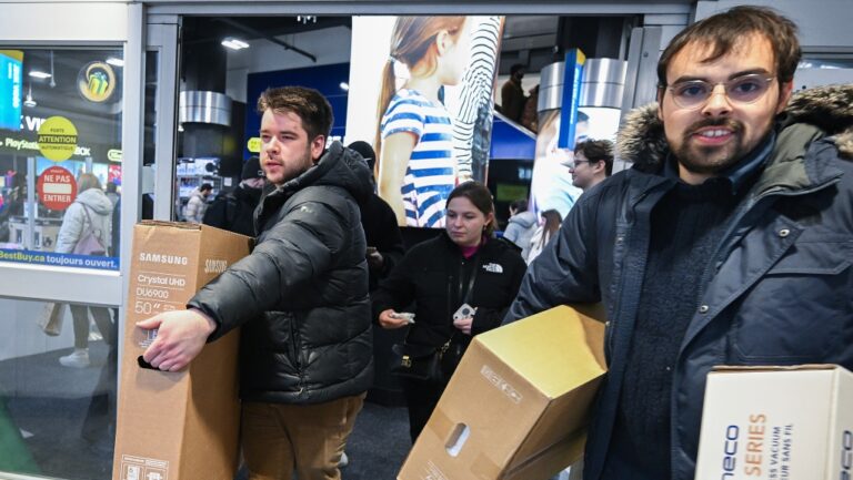 Le lendemain de Noël au Canada : les petits détaillants craignent que la grande journée de magasinage ne compense pas une année difficile