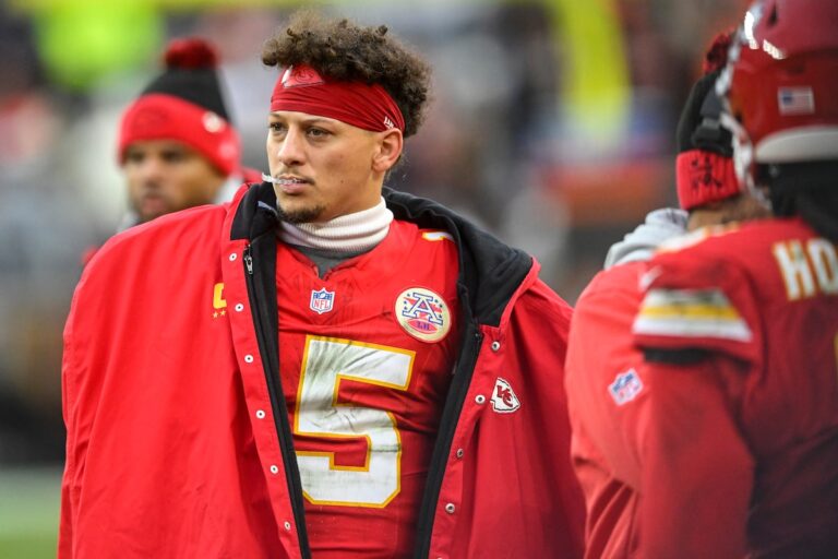Le quart de Kansas City, Patrick Mahomes, se prépare à jouer contre les Texans malgré son entorse à la cheville
