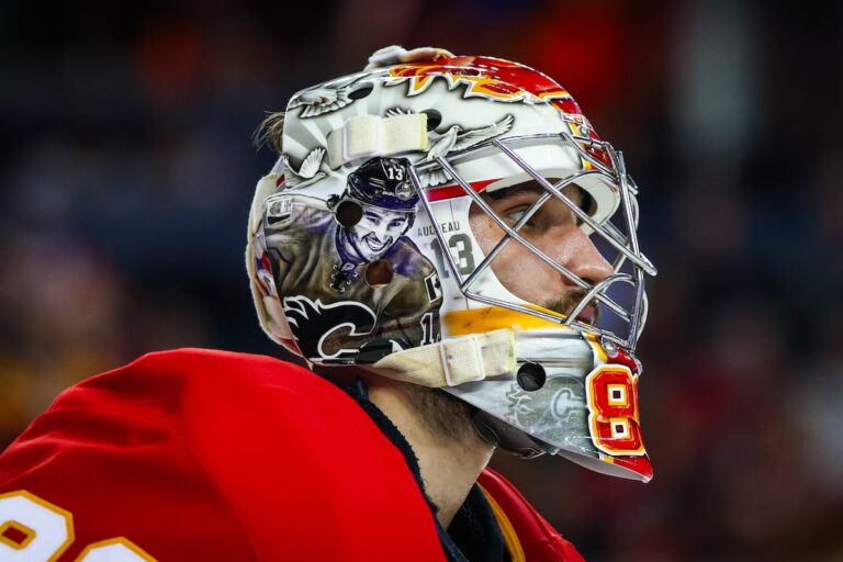 Les Flames blanchissent les Blue Jackets 3-0 lors d'un match hommage à Gaudreau au Saddledome
