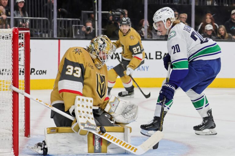 Les Golden Knights dominent les Canucks 3-1 et gagnent pour la sixième fois en sept matchs