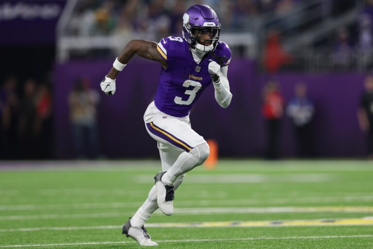 Les Vikings du Minnesota et les Lions de Détroit s'affrontent lors de la dernière semaine de la saison régulière de la NFL pour le meilleur crachat de la NFC