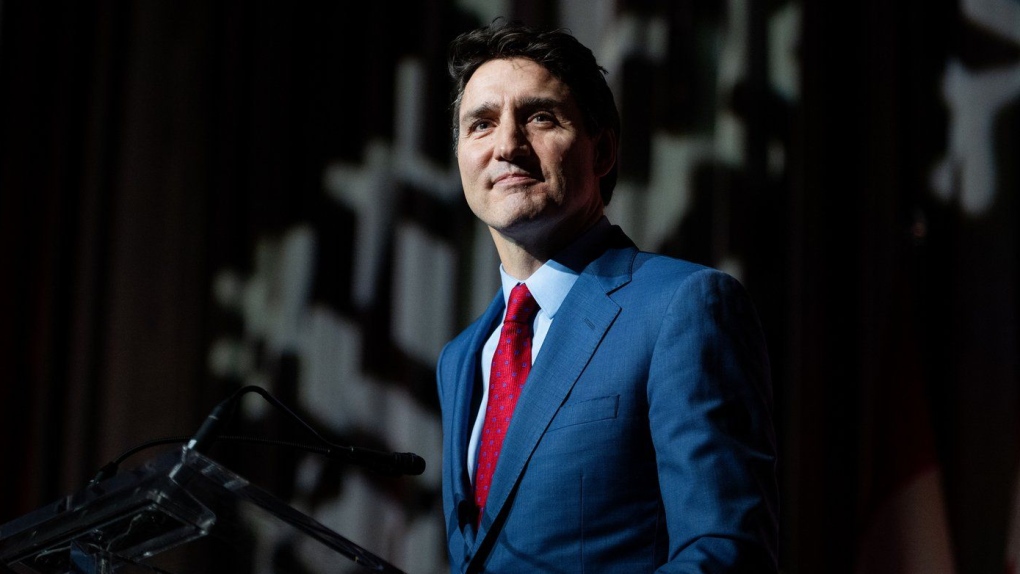 Les conseillers de Trudeau présentent ses options comme voie à suivre alors que le Premier ministre se rétrécit