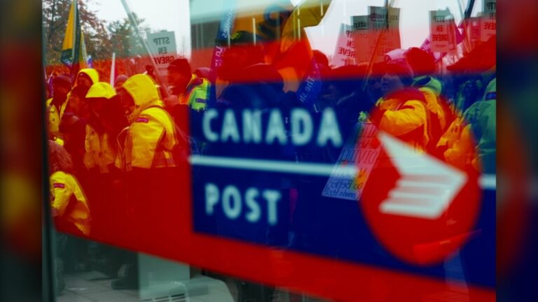 Les magasins de Postes Canada continuent de fonctionner pendant la grève — mais pourquoi ?
