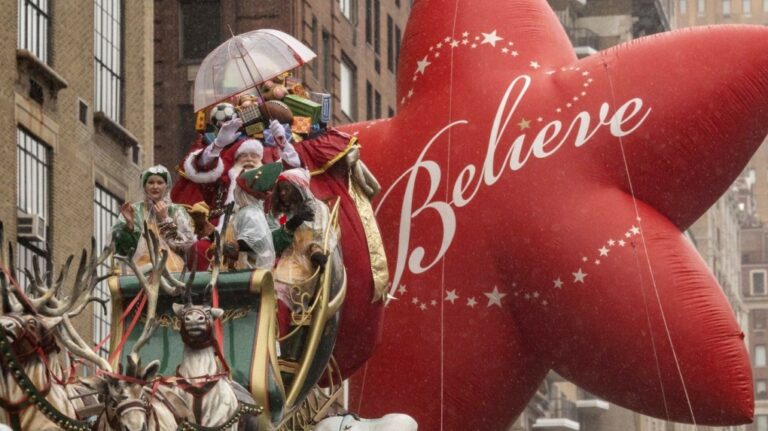 Santa Claus is seen along Central Park West during the Macy's Thanksgiving Day parade, Thursday, Nov. 28, 2024, in New York. (AP / Yuki Iwamura)