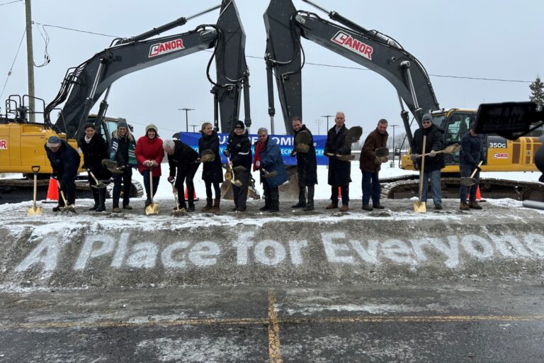 North Bay inaugure la construction d'un nouveau centre récréatif et communautaire