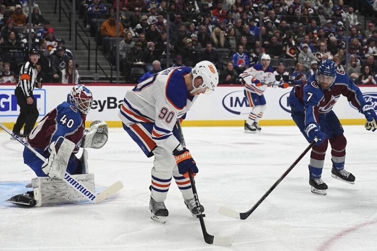 Nugent-Hopkins obtient un but et une passe décisive alors que Skinner arrête 27 tirs lors de la victoire 4-1 des Oilers contre l'Avalanche