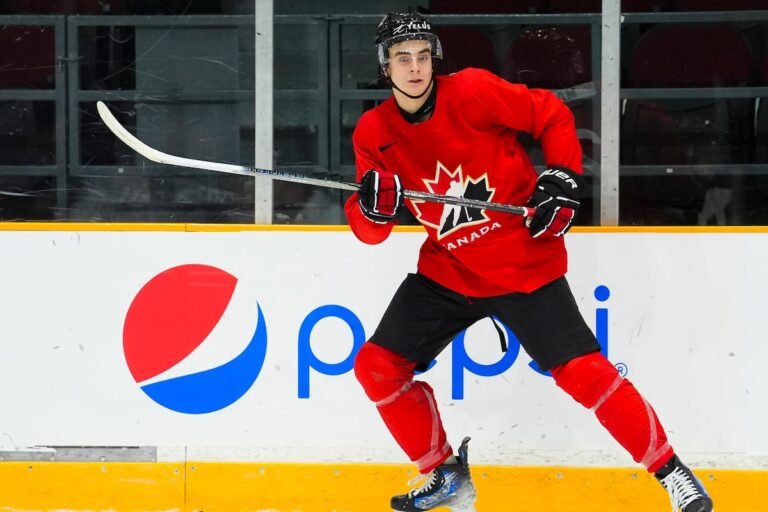 Porter Martone et Matthew Schaefer du Canada prêts pour la scène mondiale junior alors que le repêchage de la LNH se profile