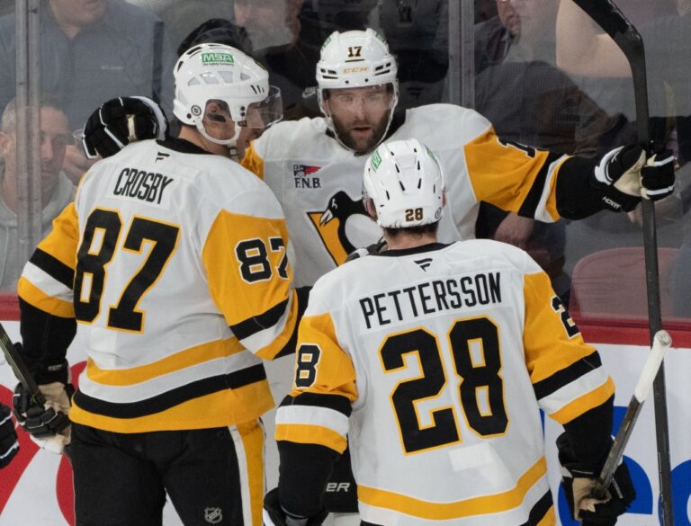 Rust réussit un tour du chapeau, les Penguins frappent six fois en troisième pour gagner 9-2 contre les Canadiens