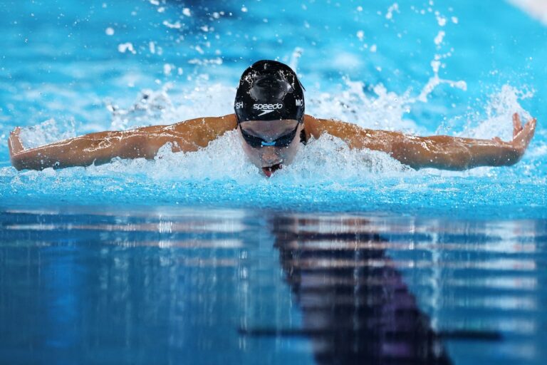 Summer McIntosh mène l'équipe canadienne de natation profonde au championnat du monde en petit bassin