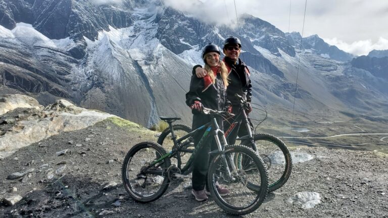 Ce couple canadien a visité 195 pays. Voici ce qu'ils ont appris au cours de leur voyage de huit ans