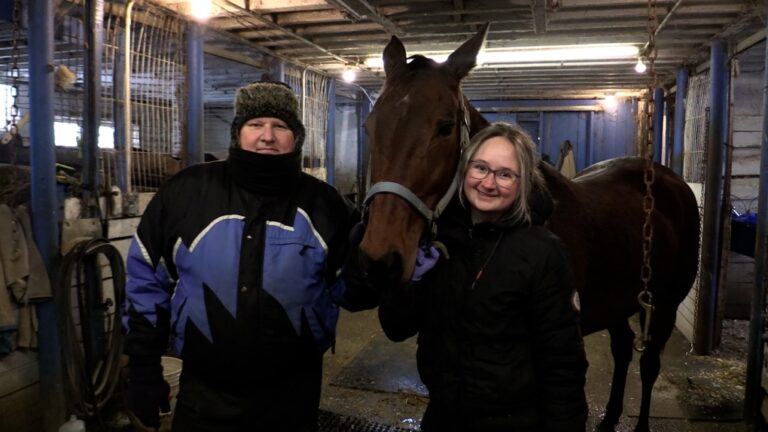 « 60 000 $ et 11 victoires » : le duo père-fille londonien remporte un prix majeur du Western Fair Raceway