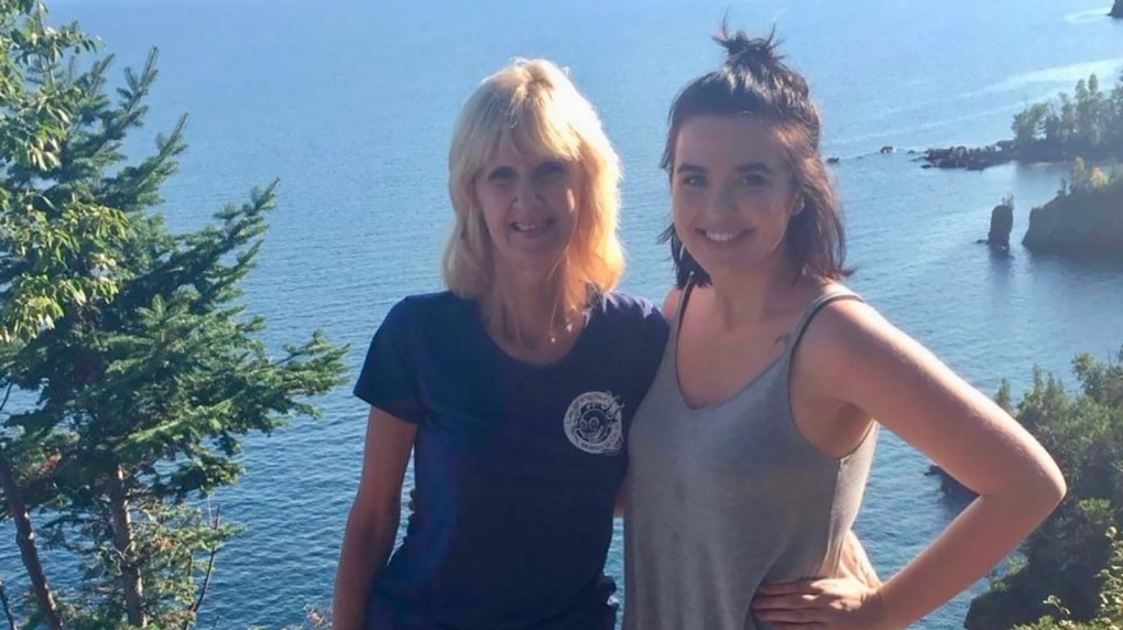 Comment un équipage Delta a aidé à réunir une mère et sa fille pour un dernier au revoir