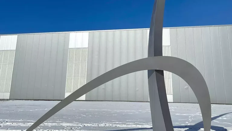Highway to the Stars: New Sculpture se soulève à South Burlington