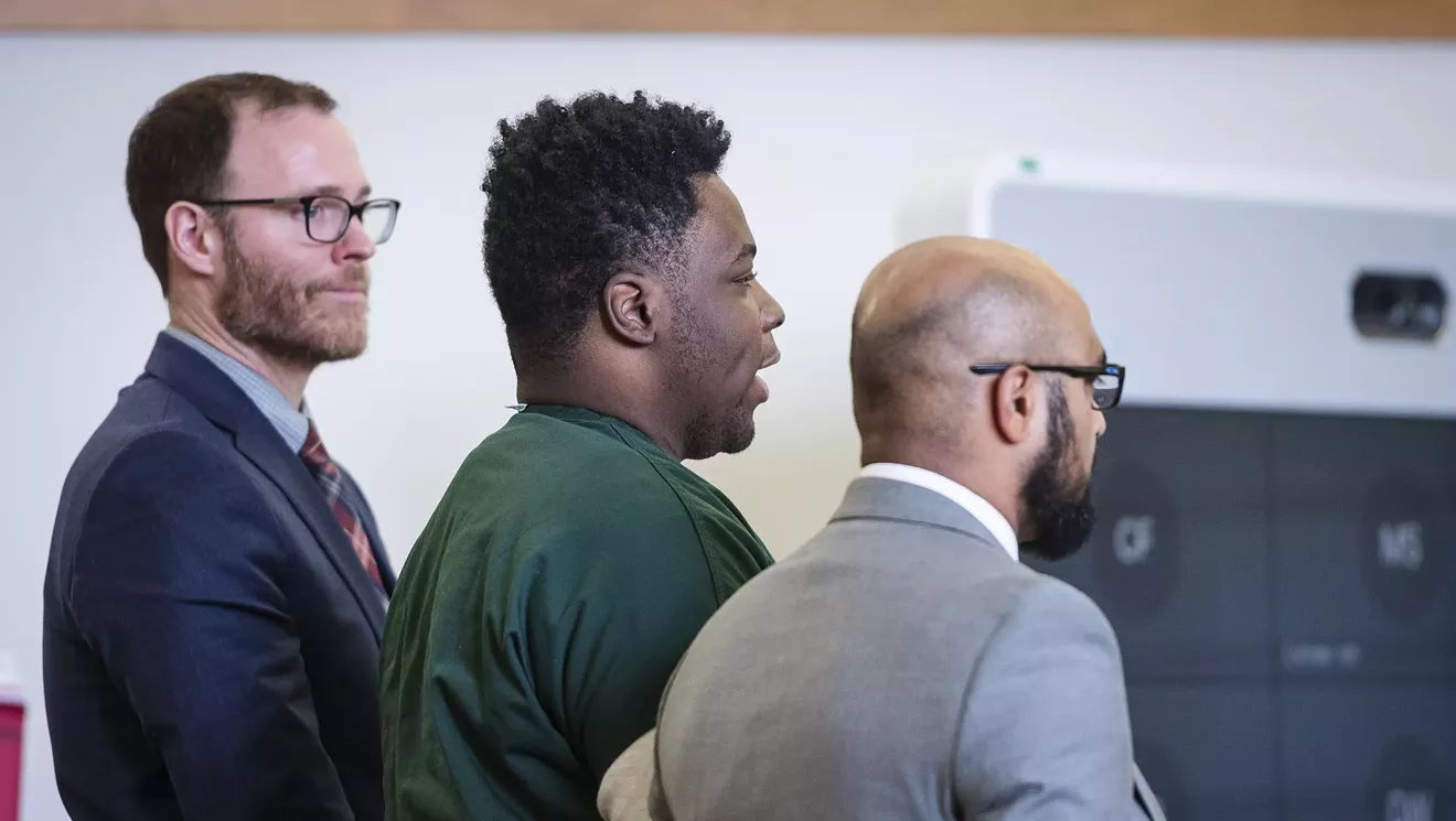 `` Très bien désolé '': Mafuta condamné pour avoir tué des camarades de portable