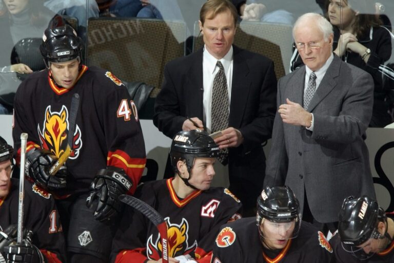 Al MacNeil, joueur de la LNH et entraîneur vainqueur de la Coupe Stanley, est décédé à 89 ans
