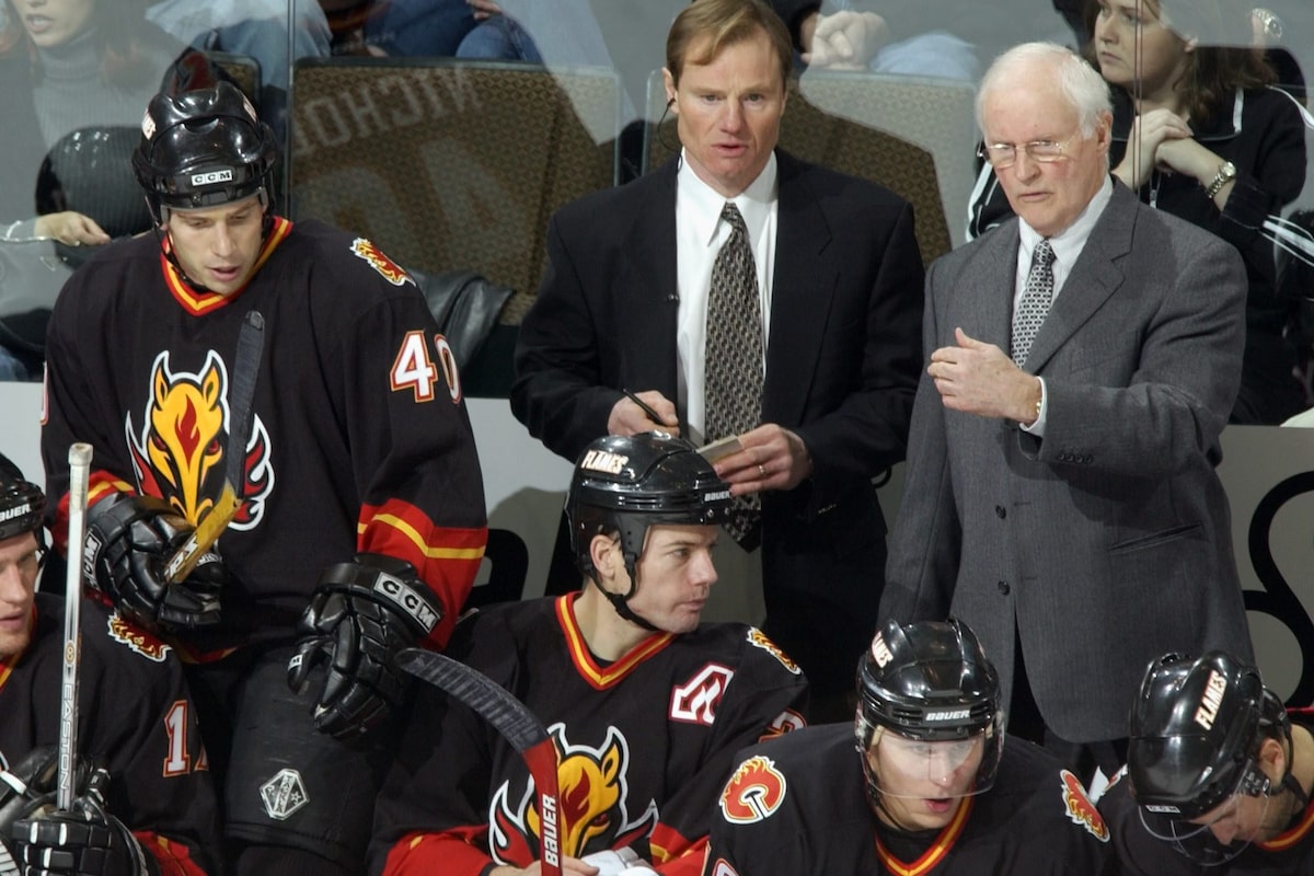 Al MacNeil, joueur de la LNH et entraîneur vainqueur de la Coupe Stanley, est décédé à 89 ans