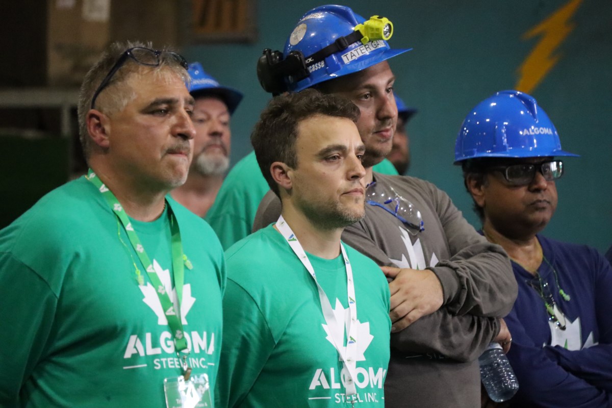 Algoma Steel fermera deux lignes de son complexe de tôles et de bandes