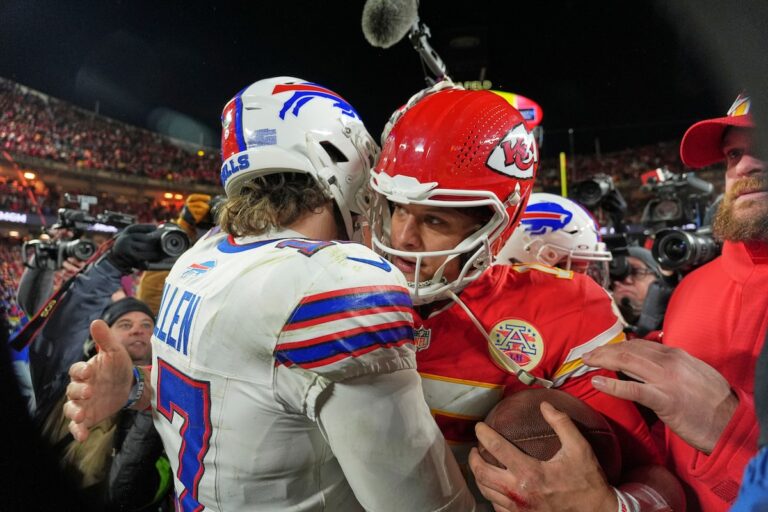 Chin vers le haut, buffle. Jusqu'à ce que Mahomes prenne sa retraite, il est le meilleur est le mieux que l'on puisse espérer