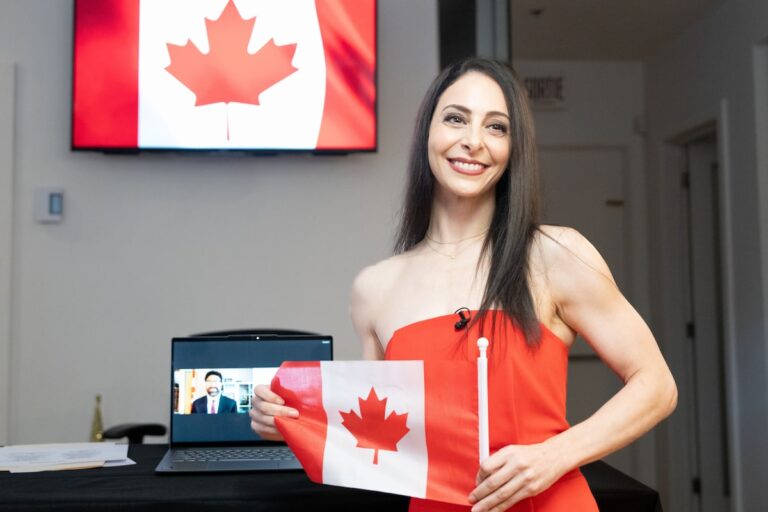 Deanna Stellato-Dudek rajeunie avant les premiers championnats nationaux de patinage artistique en tant que citoyenne canadienne