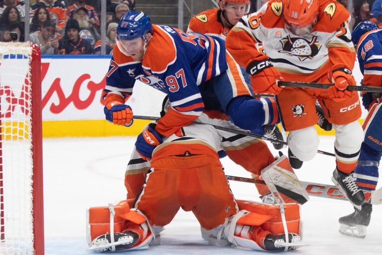 Draisaitl marque le vainqueur tardif alors que les Oilers battent les Ducks 3-2