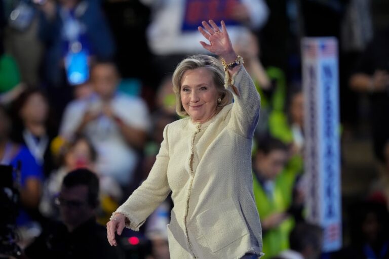 Hillary Clinton, George Soros et Denzel Washington reçoivent la plus haute distinction civile américaine